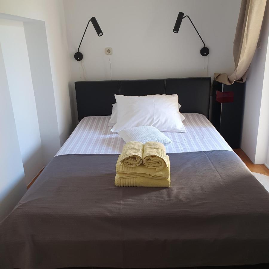 Apartments Legend Ровинь Экстерьер фото